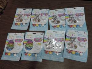lot 458 image: Lot of Easter crafts