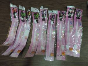 lot 461 image: 9- light up hair clips
