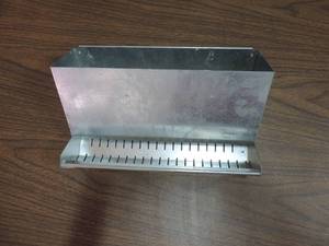lot 467 image: Chicken feeder