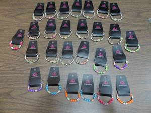 lot 491 image: Lot of kids paparazzi bracelets