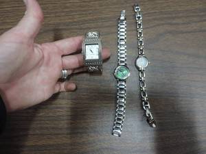 lot 495 image: Lot of watches one fossil and 2 geneva