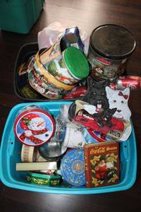 lot 30 image: Decorative tins - 2 totes
