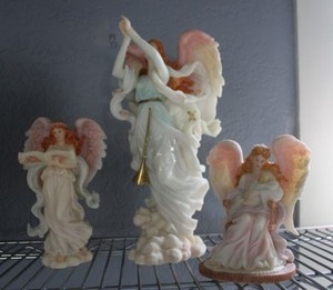 lot 7 image: SERAPHIM CLASSICS -  see photos