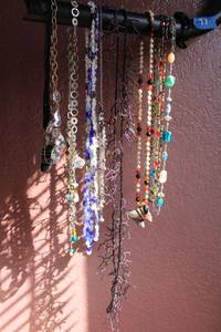 lot 77 image: Jewelry Beaded and gemstone necklaces