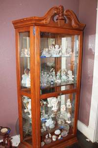 lot 110 image: Display cabinet only SECOND DAY PICKUP ONLY - Approx. 41x14x80. Door slide open, missing one glass panel on front