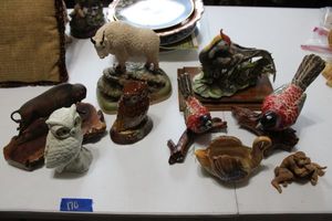 lot 170 image: Assortments  of animal figurines