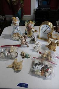 lot 172 image: Angel figurines with brass desk clock
