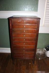 lot 194 image: Vintage music or paper file cabinet