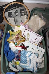 lot 217 image: Sewing and craft items
