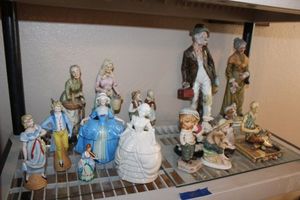 lot 245 image: Figurines and music boxes, includes German, Ardco, Lefton figurines