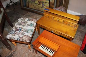 lot 252 image: Child size furniture and foot stool