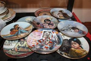 lot 263 image: Native American collector plates