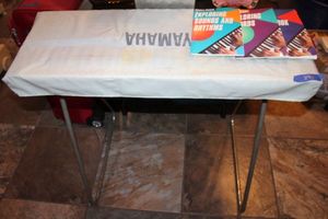 lot 296 image: Yamaha keyboard with stand as shown