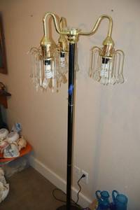 lot 304 image: Floor lamp with crystal dangles