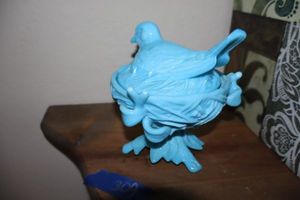 lot 309 image: Vintage blue bird on nest candy dish