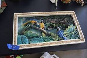 lot 332 image: Heavy decorative parrot plaque