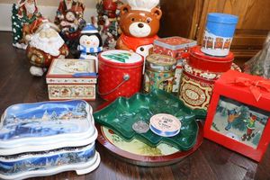 lot 402 image: Christmas tins, music box, and cookie jars