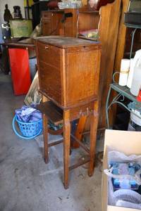 lot 651 image: Vintage telephone and stand