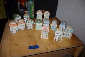 lot 509 image: Ceramic spice houses