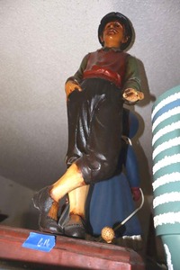 lot 616 image: Golfer statue