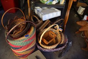 lot 653 image: Baskets