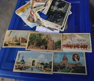 lot 654 image: Postcard collection