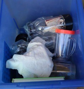 lot 655 image: Magic Bullet accessories