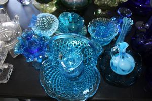 lot 363 image: Blue glass items, some are FENTON