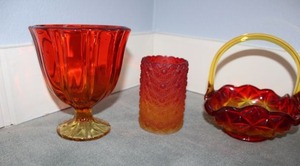 lot 349 image: Carnival red and yellow glass bowls and basket
