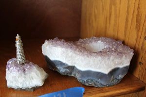lot 431 image: Purple amethyst stones