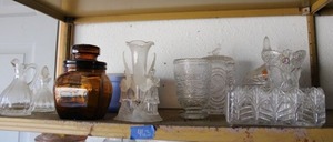 lot 463 image: Crystal and clear glass dishware plus brown jar