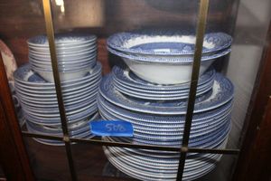 lot 508 image: Blue and white dish set by Churchill