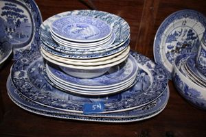 lot 514 image: Blue and white dishware with platters