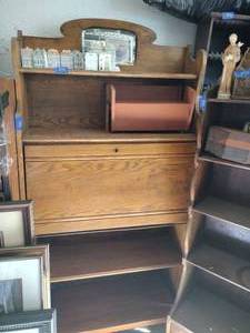 lot 541 image: Vintage Oak secretarys desk