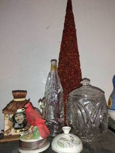 lot 525 image: Home dcor crystal jar, orange beaded tree, red cardinal figurine and more