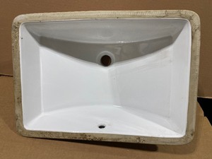 lot 88 image: Lot Of 2 - Approximately 18 34 x 12 34 x 7 D Undermount Sink - In Condition As Shown - (READ)