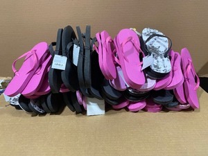 lot 144 image: Lot Of 24 New - West Loop Size Large Flip Flops, Womens & Mens - As Shown