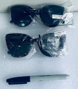 lot 195 image: Lot Of 2 - West Loop Shades - In Style & Condition As Shown