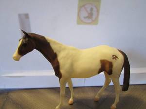 lot 13 image: RARE  Breyer horse #700599 Century Finale Pinto  TOUCH OF CLASS    STATE LINE SR