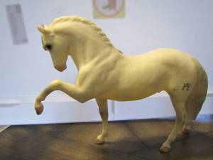 lot 32 image: Breyer 1979 Legionario 3 Andalusian Stallion Branded Alabaster Grey shaded #68