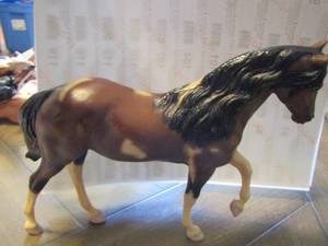 lot 40 image: 1987 LIMITED EDITION Breyer horse PRECIPITADO SIN PAR CIPS #116