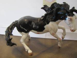 lot 71 image: BREYER -  BIRDS OF A FEATHER  Signed by KIM SHEPARD