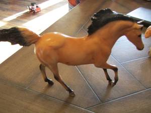 lot 80 image: Breyer Classic Spirit Kiger mustang stallion horse
