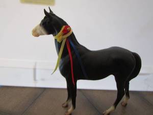 lot 82 image: Breyer Horse Black Silk with Neck  Ribbon from B Ranch series