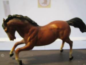 lot 90 image: Vintage Breyer traditional Running Stallion #129