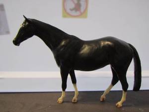 lot 97 image: Breyer #1126 Richard Shrakes  MISS RESISTANCE FREE