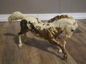 lot 140 image: Breyer ATLAS  2000 Equitana  USA