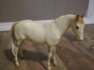 lot 139 image: Breyer stablemate horse Citation standing thoroughbred #5175