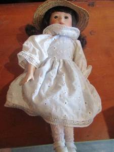 lot 23 image: beautiful doll
