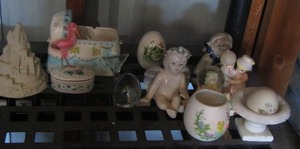 lot 34 image: Angels and trinket dcor nice household lot